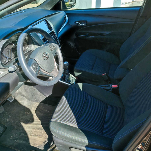 Imagen 9 de 11 de Toyota Yaris 2021 1.5 107cv Xls 5 P