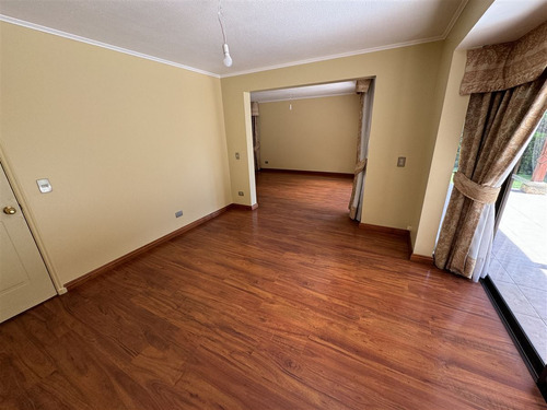 Casa En Arriendo De 5 Dorm. En Huechuraba