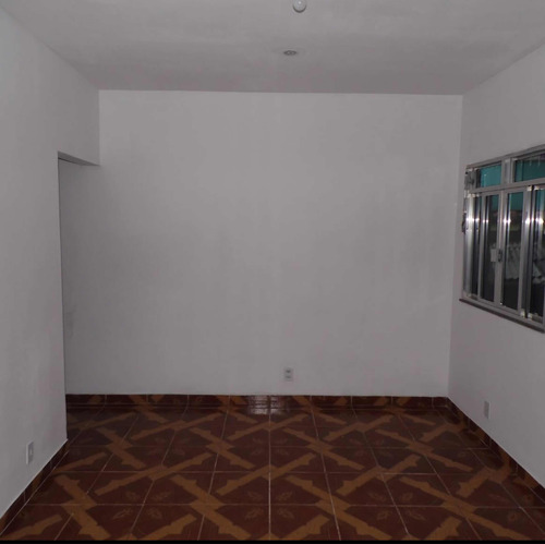 Casa A Venda Com 2 Quartos