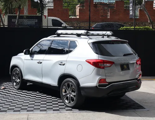 Ssangyong Rexton Supreme