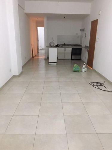 Imagen 4 de 12 de En Venta. Amplio Dpto. 2 Ambientes - San Miguel Centro