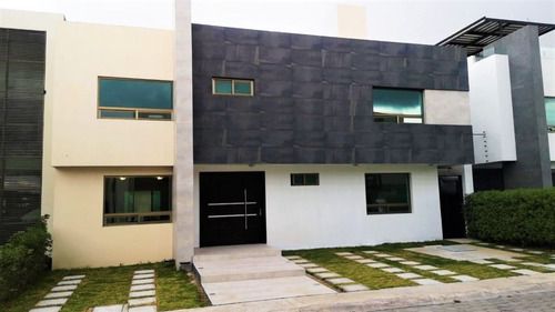 Imagen 1 de 30 de Casa Venta En Residencial San Angel, Metepec