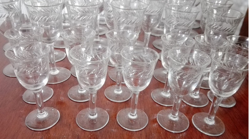 Juego De 45 Copas De Cristal Labradas De 1930 No Envio