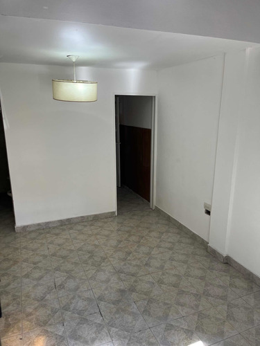 Imagen 6 de 8 de Venta Duplex Castelar Norte Centro