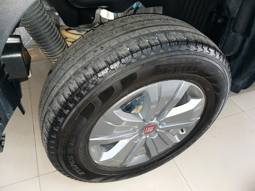 Imagem 14 de 15 de Fiat Toro Freedom 1.8 16v Flex Aut. 4p 6 Marchas 2021