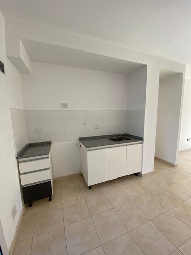 Imagen 3 de 12 de 3 Ambientes Con Patio - Complejo Irigoin - San Miguel