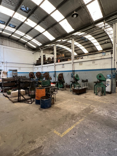 Depósito Oficinas De 800m2 En Parque Industrial Burzaco