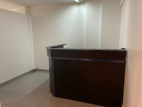 Imagen 10 de 12 de Departamento 3 Ambientes En Edificio Buro Plaza