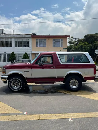 Ford Bronco 5.0 Xlt