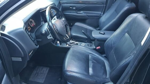Outlander 2.2 Di-d 4wd (aut)