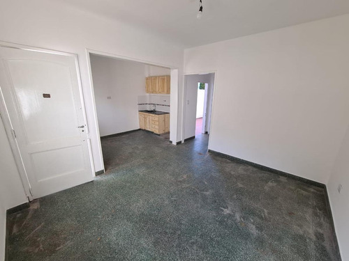Imagen 7 de 12 de Ph 2 Ambientes C/ Entrada De Auto Y Patio - 43 M² Edificado. - San Justo