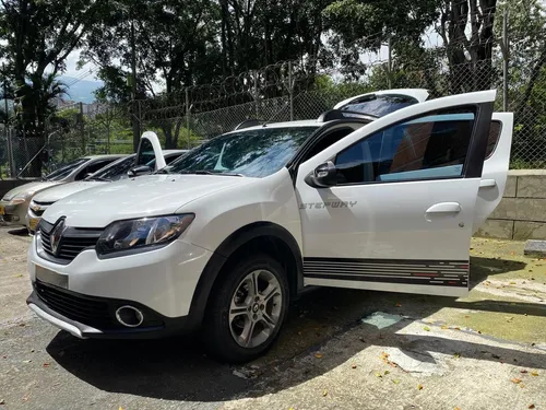 Renault Stepway 1.6 Intense Automática