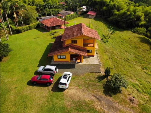 Vendo Fk De Recreo Vereda La Honda, 3 Cuadras Combia, Pereira