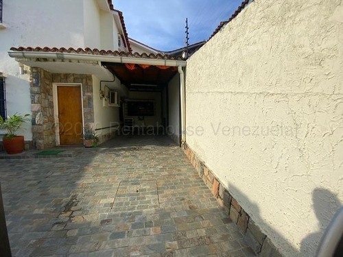 Imagen 21 de 22 de Casa En Venta El Parral Valencia Carabobo 22-19167 Gerardo Guillen Rent A House