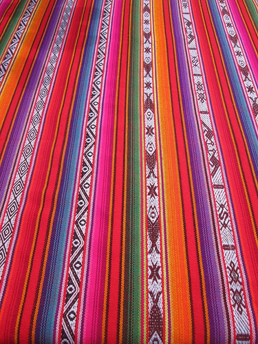 Mantel Colorido 50 X 48 Peru Bolivia Ecuador Rojo Rayas Andi