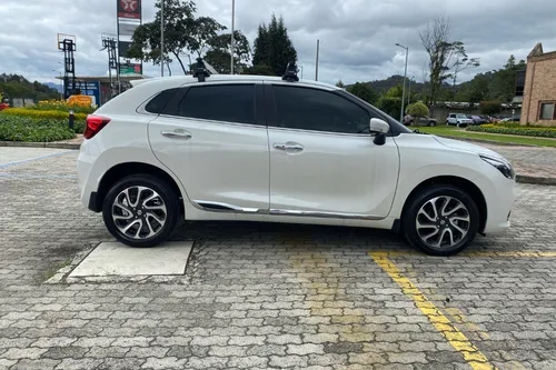 Suzukinew Baleno Glx At 1500cc 4x2