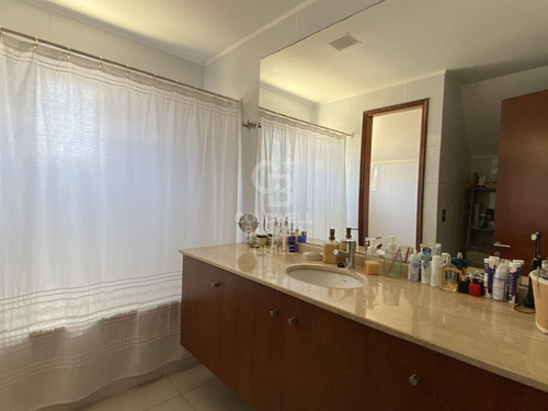 Fundo El Venado, Con Amplio Jardin Y En Condominio