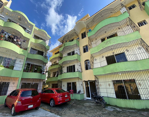 Se Vende Apartamento Amueblado 2do Piso En Tropical Del Este