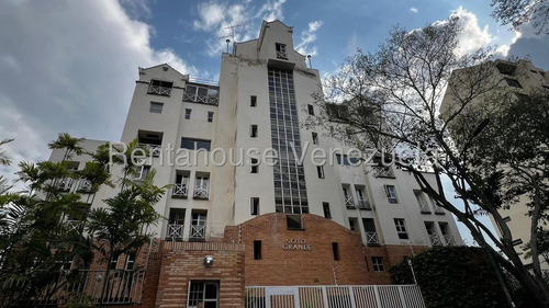 Espectacular Apartamento En Colinas De Valle Arriba! #25-18508 Ricardo Romero