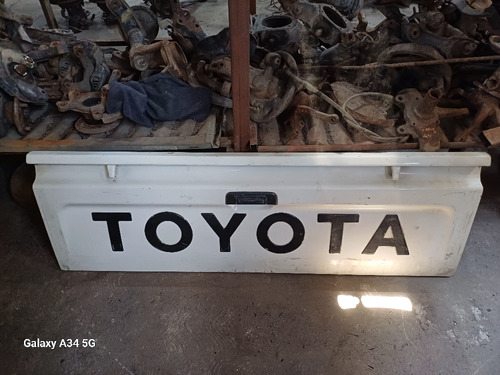 Compuerta De Toyota Hilux Año 2008 Original 