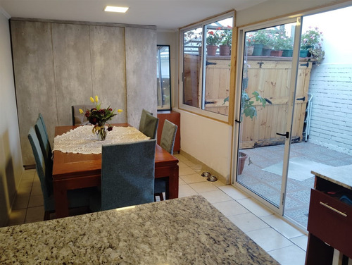 Casa En Venta De 3 Dorm. En Ñuñoa