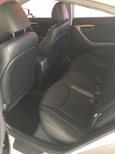 Imagem 8 de 8 de Hyundai Elantra 2013 2.0 16v Gls Flex Aut. 4p