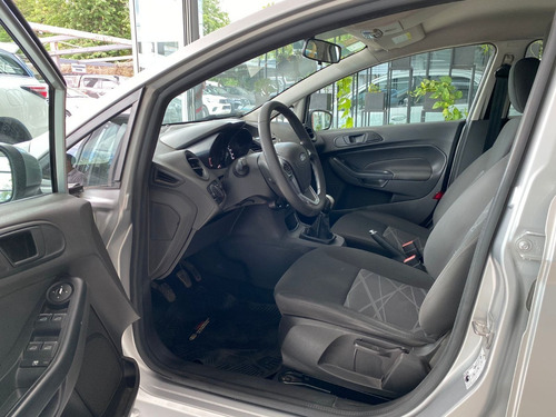Imagen 4 de 11 de Ford Fiesta 1,6 L S Plus - Nafta - 2015