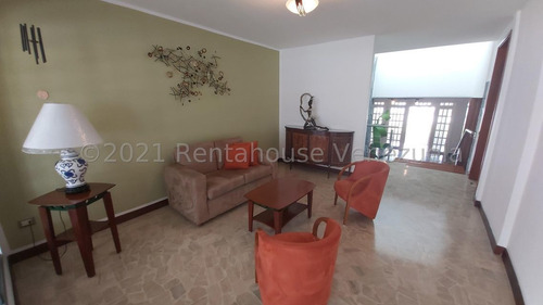 Imagen 2 de 14 de Casa Venta Cumbres De Curumo Mls #22-3768 Espectacular Casa Ubicada En La Urbanización Cumbres De Curumo. Consta De 3 Habitaciones Con Su Baño