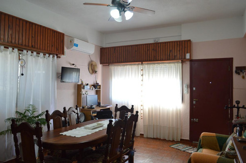 Casa En Venta - 3 Dormitorios 2 Baños - Cochera - 450mts2 - Santa Teresita