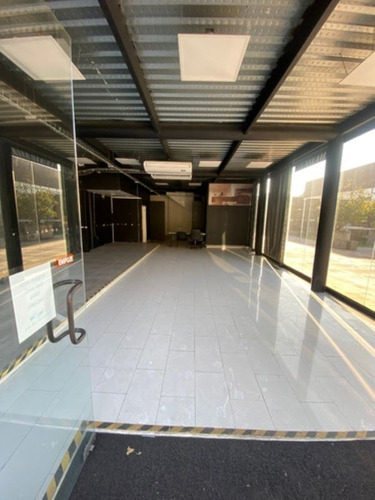 Local Centro Comercial - Colina / Chicureo