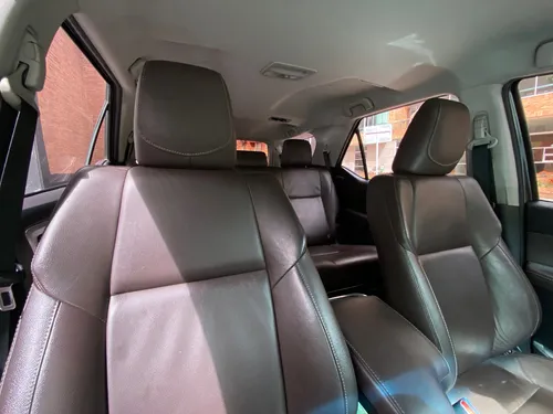 Toyota Fortuner Srv