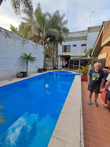 Venta Casa 5 Amb Haedo-c/jardin Y Pileta-garage