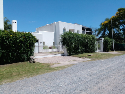 Venta Casa En Villa Allende Golf De 3 Dormitorios