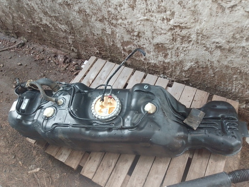 Imagen 1 de 2 de Bomba De Gasoil Ford Ranger 2012-2018 3.2 + Tanque
