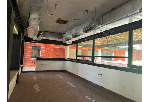 Venta, Propiedad En Avenida Cámara De Comercio, Ideal Para Negocio