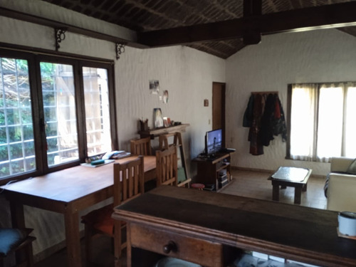 Casa En Venta 5 Ambientes Con Patio, Parrilla Y Cochera