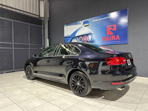 Imagen 3 de 8 de Volkswagen Vento 2.0 T Sportline 200cv (l11) Impecable