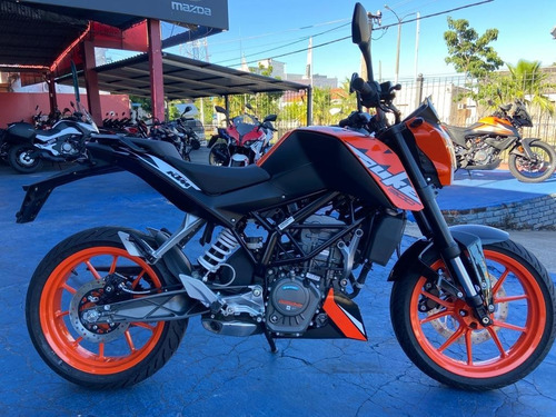 Ktm- Duke 200