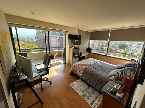 Departamento Ubicado En Av. Cristóbal Colon