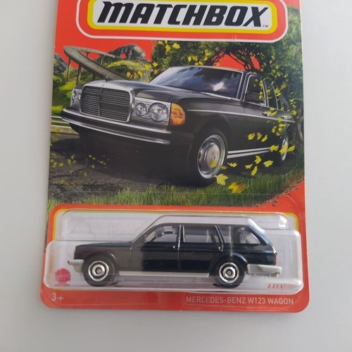 Matchbox # 22/100 - Mercedes W123 Wagon - 1/64 - Hfp15