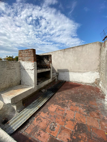 Venta Apartamento 4 Dormitorios, Para Inversión Zona Cerrito