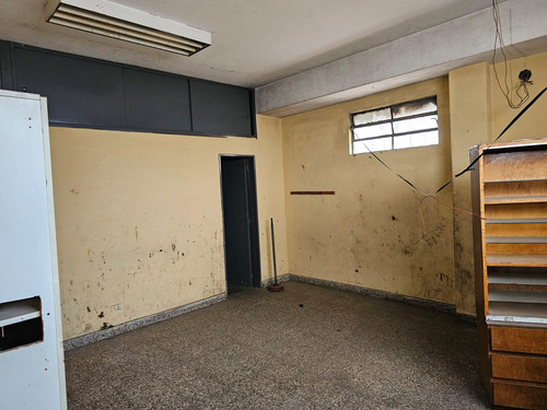 Nave Industrial De 2000m2 En Venta - José Ingenieros