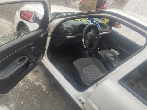 Nissan Platina 1.6 Custom Ac Mt
