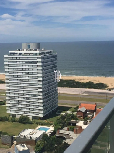 Hermoso Apartamento Con Vista Al Mar Desde Terraza- Ref: 6365
