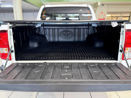 Toyota Hilux 2.8 D-4D TURBO CD SRV 4X4