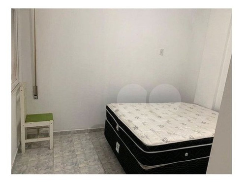 101 Dormitório, Sala, Quarto, 01 Banheiro, 01 Vaga, Área De Serviço. - 271-im549895