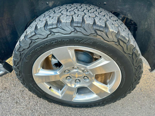 Chevrolet Tahoe 5.3 Ltz 4x4 Mt