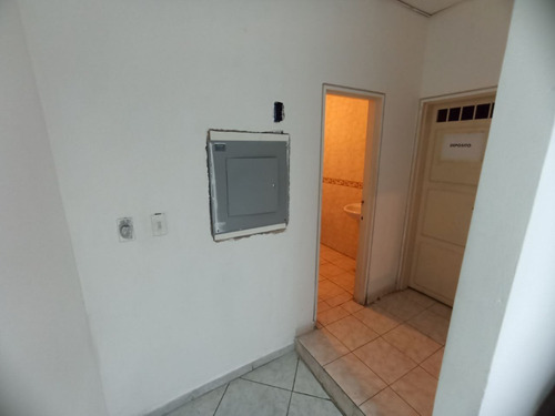 Imagen 6 de 7 de Local En Venta Av Bolivar Torre Banaven Mb Aa