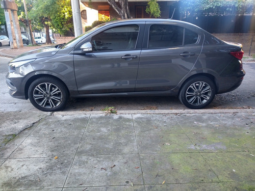 Fiat Cronos 1.8 16v Precision