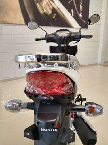 Imagen 7 de 18 de Honda Wave 110s Full - Paperino Srl